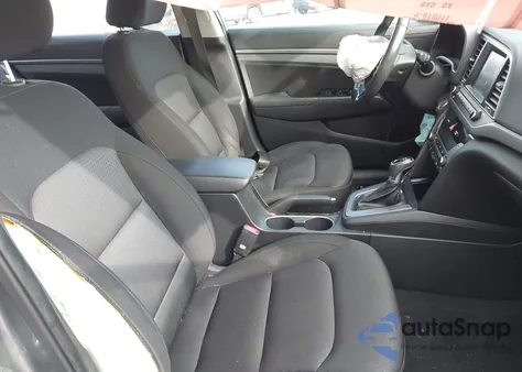 2017 Hyundai Elantra Value Edition z USA, uszkodzony, nr VIN KMHD84LFXHU246460